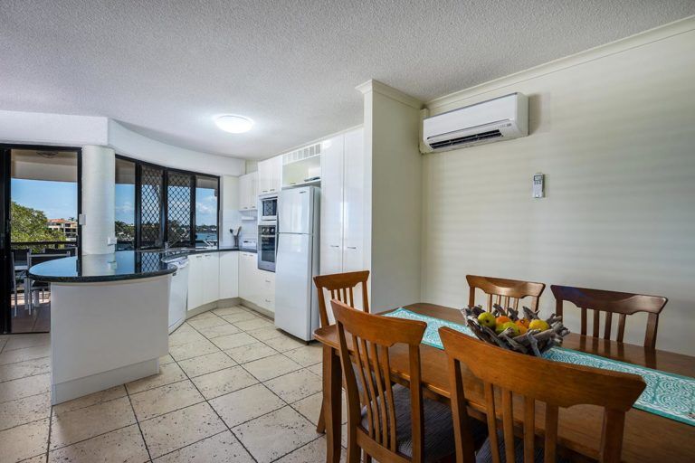 3bed-penthouse-mooloolaba-holiday-accommodation-4